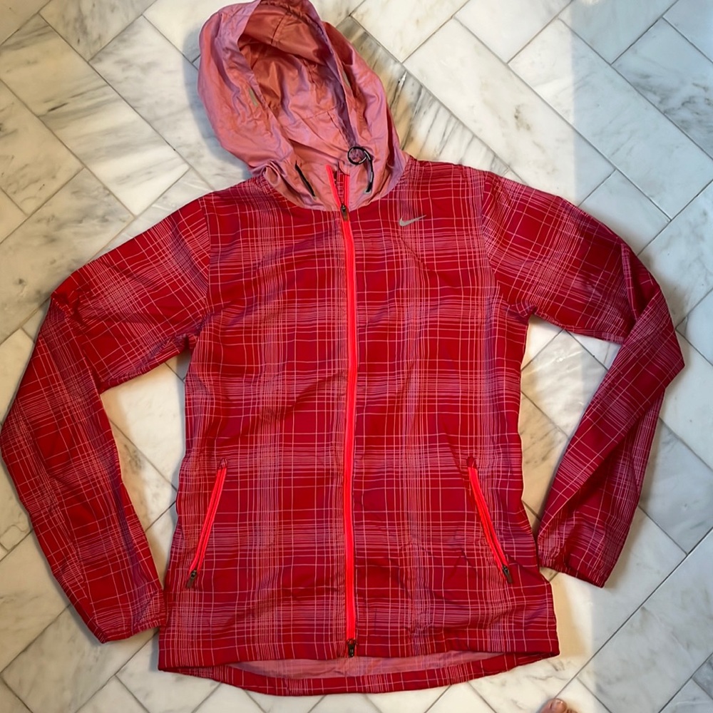 Nike Lightweight Spring/Summer running jacket. Ladies size small.